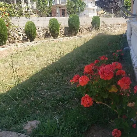 Pensionat Rest Hour 2 Center Ksamil