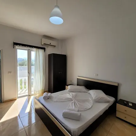 Affittacamere Rest Hour 2 Center Ksamil